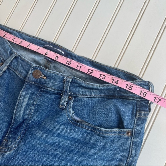 Calvin Klein high rise jeans Size 14/32 - Picture 9 of 11